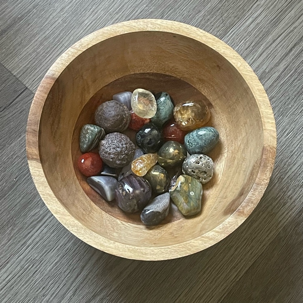 Gemstones and wooden bowl bundle